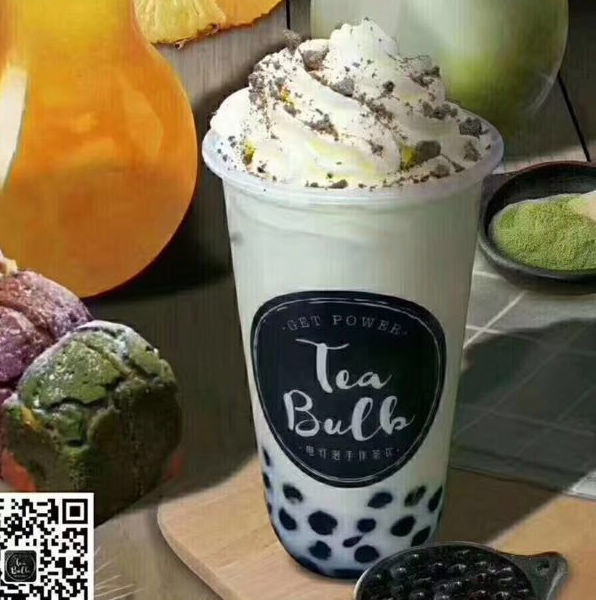 뚜껑과 밀짚을 가진 6개의 원색 인쇄 처분할 수 있는 플라스틱 컵 700ml는 로고를 주문을 받아서 만들었습니다