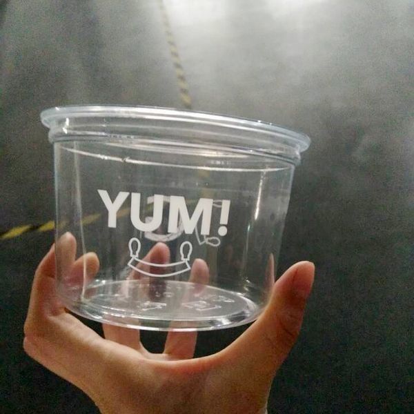 샐러드 뚜껑 Customzied 크기 8oz 12oz 16oz 24oz를 가진 처분할 수 있는 음식 콘테이너를 귀여워하십시오